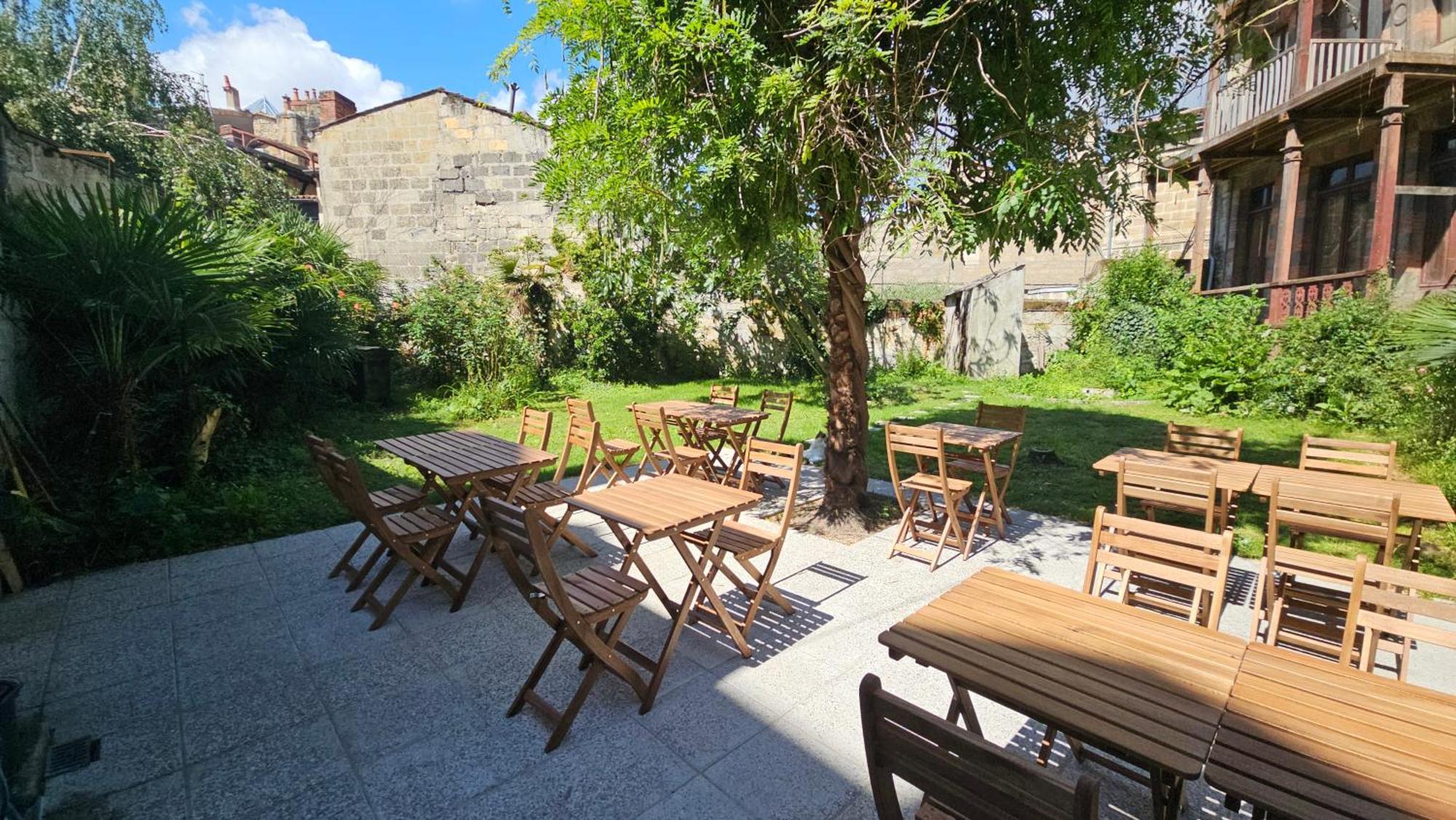 Le Jardin Cafe Bed & Breakfast Бордо Екстериор снимка